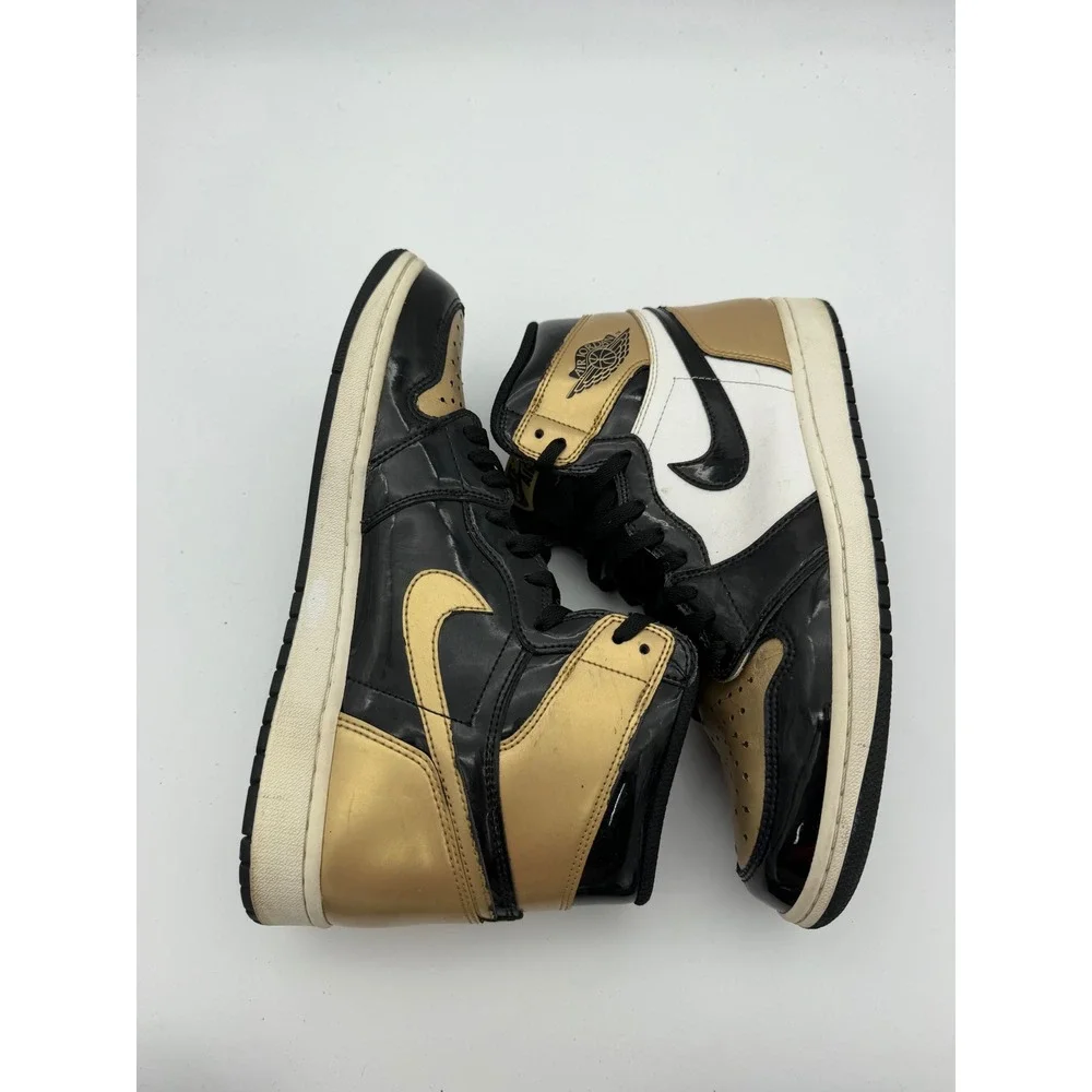 Nike Air Jordan 1 Retro High OG Gold Toe Black White 861428-007 Mens 10.5